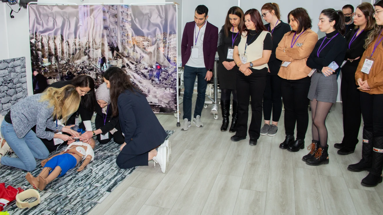 SÜ’de Simülasyon Eğitimi ile Depremde Temel Yaşam Desteği Kursu yapıldı